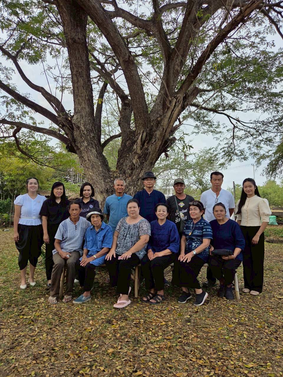 พช.เมืองเพชรบุรี ดำเนินโครงการพัฒนาศูนย์เรียนรู้สู่การขยายผลครัวเรือนต้นแบบ