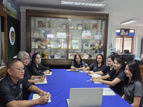 สำนักงานพัฒนาชุมชนอำเภอเมืองเพชรบุรี ร่วมประชุมขับเคลื่อนกิจกรรมตามแผนปฏิบัติราชการของสำนักเสริมสร้างความเข้มแข็งชุมชน ประจำปีงบประมาณ พ.ศ. 2569 : คลินิก สสช. ครั้งที่ 2 ผ่านระบบอิเล็กทรอนิกส์ (Cisco Webex Meetings)