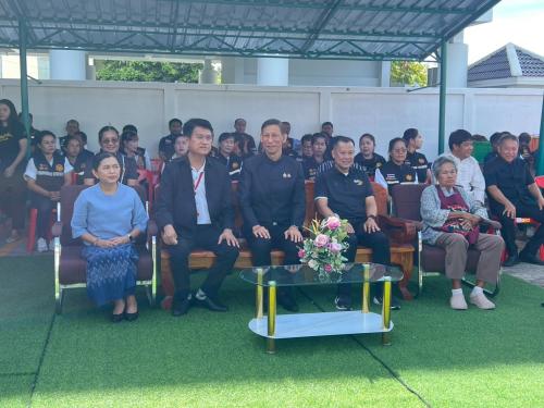 สพอ.เมืองเพชรบุรีร่วมพิธีเปิดโครงการ“ไทยช่วยไทย ลดภาระค่าครองชีพ ผ่านเครือข่ายรถพุ่มพวง”