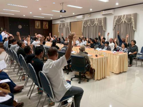 สำนักงานพัฒนาชุมชนอำเภอเมืองเพชรบุรี ร่วมประชุมประชาคมเพื่อจัดทำแผนพัฒนาท้องถิ่น พ.ศ. 2566-2570 เพิ่มเติมครั้งที่ 2/2568 ปี พ.ศ. 2568 ของเทศบาลตำบลหัวสะพาน